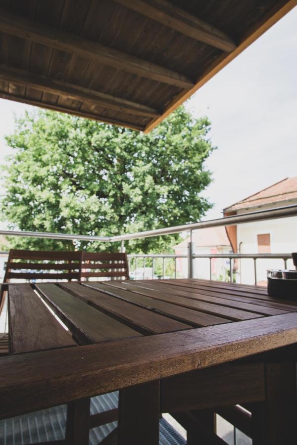 Modernes Loft vor den Toren des Chiemgaus Tacherting Buitenkant foto
